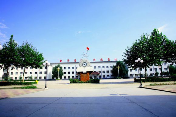 石家莊鐵路職業技工學校好不好? 石家莊鐵路職業技工學校好不好?