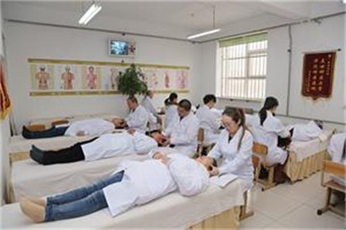 在石家莊學習中醫推拿按摩精品班去哪好? 在石家莊學習中醫推拿按摩精品班去哪好?
