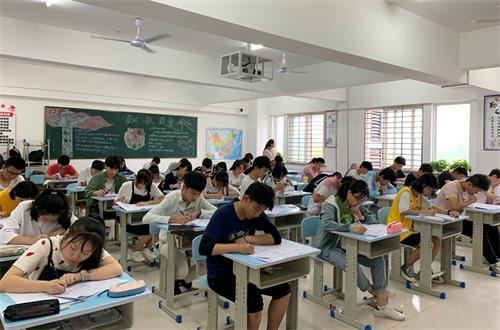 寶劍鋒從磨礪出,梅花香自苦寒來——記西安現代電子職業學校期末考試 寶劍鋒從磨礪出,梅花香自苦寒來——記西安現代電子職業學校期末考試