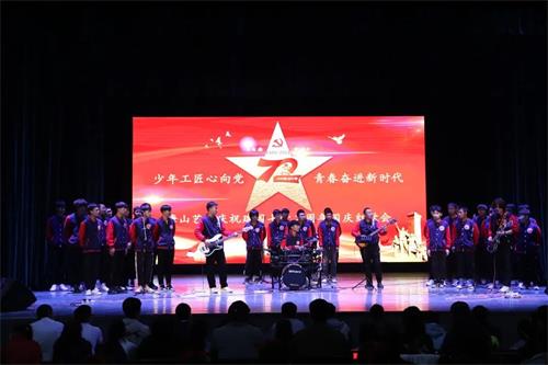 唐山市藝術學校開展慶國慶紅歌合唱比賽 唐山市藝術學校開展慶國慶紅歌合唱比賽